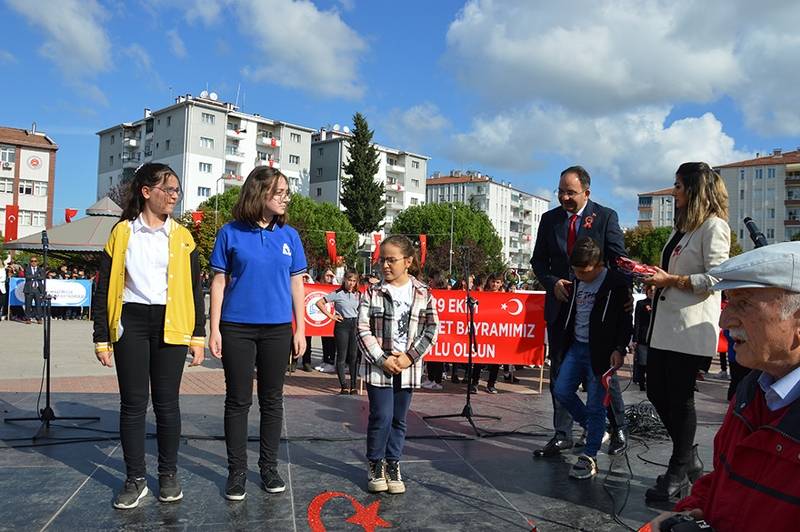 Bafra’da Cumhuriyet Bayramı duygulu ve coşkulu kutlandı 115