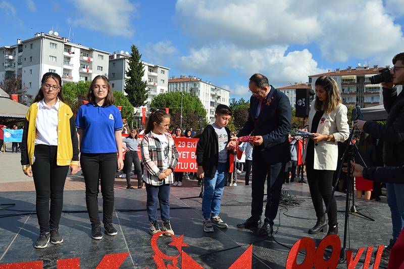 Bafra’da Cumhuriyet Bayramı duygulu ve coşkulu kutlandı 116