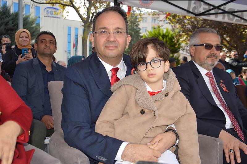 Bafra’da Cumhuriyet Bayramı duygulu ve coşkulu kutlandı 128