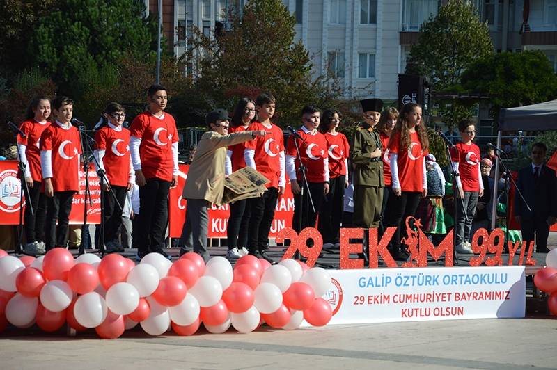 Bafra’da Cumhuriyet Bayramı duygulu ve coşkulu kutlandı 98