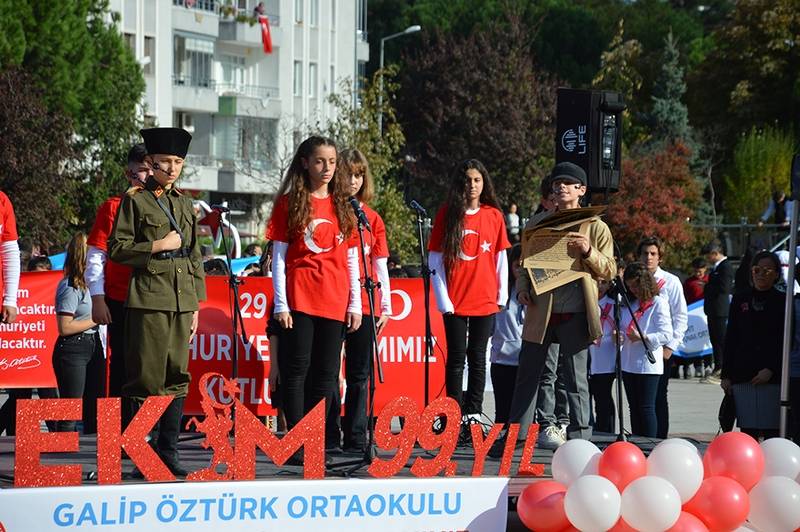 Bafra’da Cumhuriyet Bayramı duygulu ve coşkulu kutlandı 99