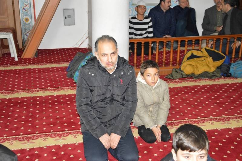 Bafra'da öğrenci ve veliler sabah namazında buluştu 14