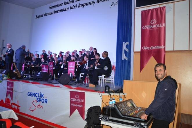 Özel Bafra Çözüm Koleji Öğretmenler Gününü Konserle Taçlandırdı 44