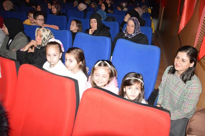 Bafra’da   Mekke'nin fethinin 1392. yılı Kur’an ziyafetiyle kutland 17