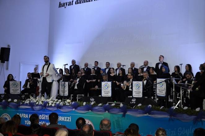 Bafra HEM Türk Müziği Korosundan Muhteşem Konser Foto Galeri 21