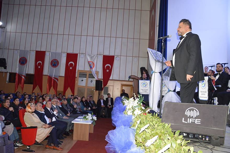 Bafra HEM Türk Müziği Korosundan Muhteşem Konser Foto Galeri 81