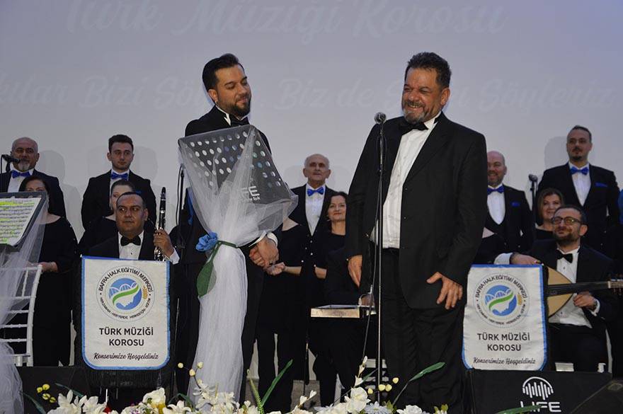 Bafra HEM Türk Müziği Korosundan Muhteşem Konser Foto Galeri 83