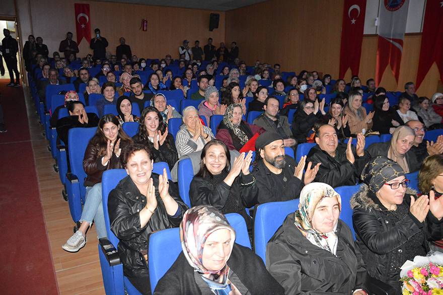 Bafra HEM Türk Müziği Korosundan Muhteşem Konser Foto Galeri 90