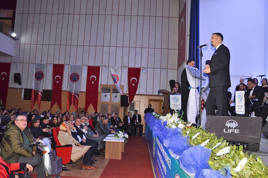 Bafra HEM Türk Müziği Korosundan Muhteşem Konser Foto Galeri 91