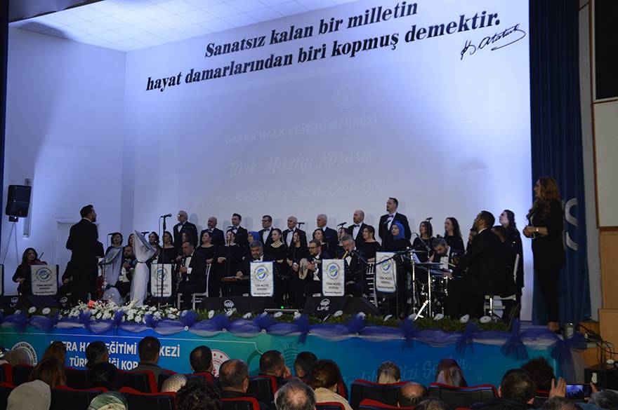 Bafra HEM Türk Müziği Korosundan Muhteşem Konser Foto Galeri 92