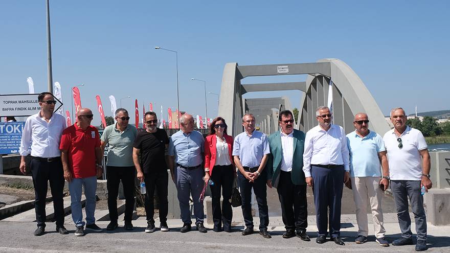 30 Ağustos Bisiklet Turu yarışmacıları  Bafra'dan geçtiler 10