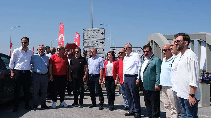 30 Ağustos Bisiklet Turu yarışmacıları  Bafra'dan geçtiler 15
