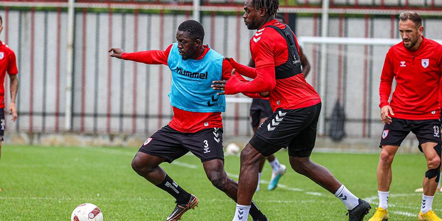 Samsunspor hafta sonu oynayacağı Galatasaray maçına hazırlanıyor