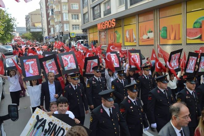 Bafra caddelerinde Cumhuriyet Çoşkusu 41