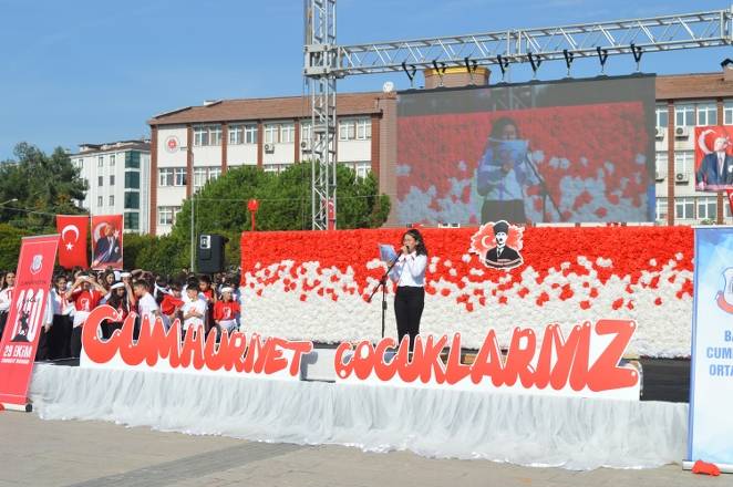 Bir başkadır Bafra'da Cumhuriyet 129