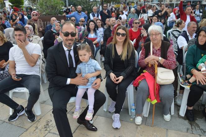 Bir başkadır Bafra'da Cumhuriyet 146