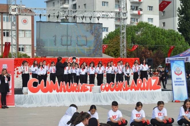 Bir başkadır Bafra'da Cumhuriyet 157