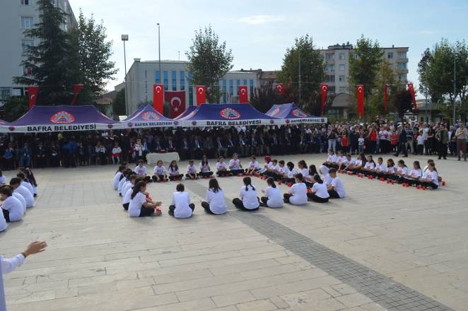 Bir başkadır Bafra'da Cumhuriyet 173