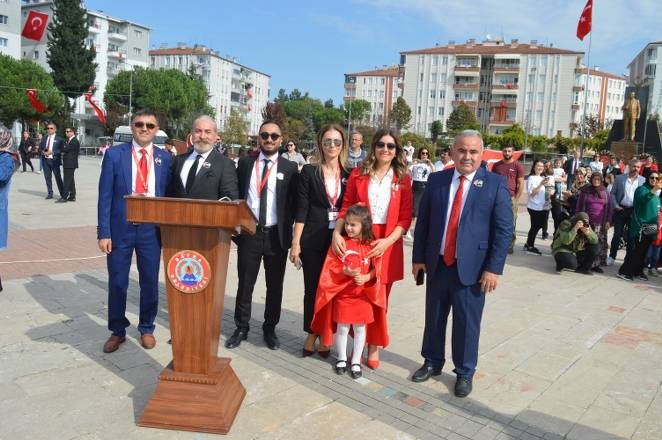 Bir başkadır Bafra'da Cumhuriyet 182