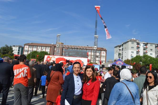 Bir başkadır Bafra'da Cumhuriyet 192
