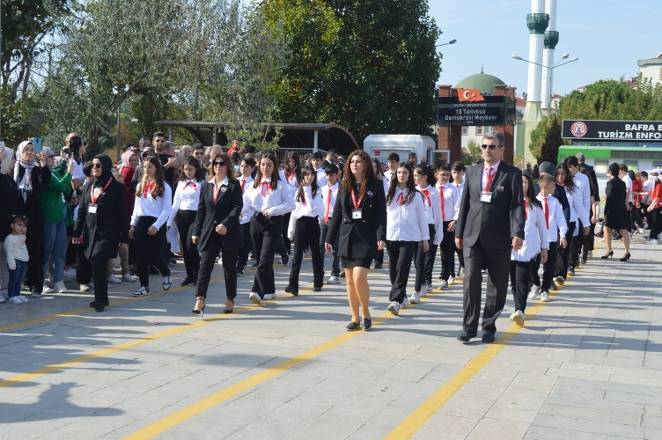 Bir başkadır Bafra'da Cumhuriyet 76