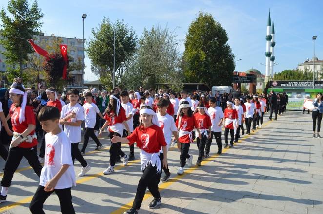 Bir başkadır Bafra'da Cumhuriyet 81