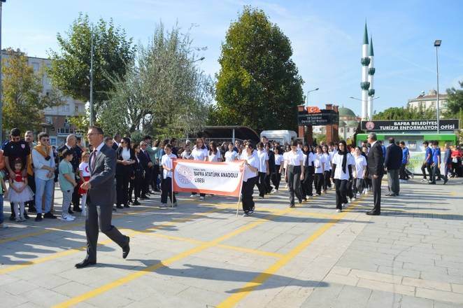 Bir başkadır Bafra'da Cumhuriyet 84