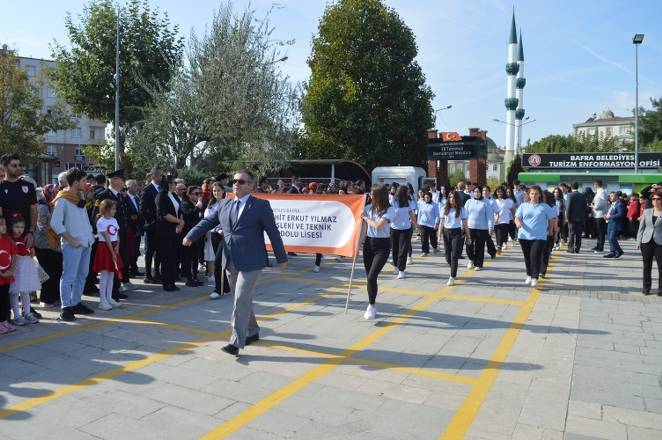 Bir başkadır Bafra'da Cumhuriyet 98