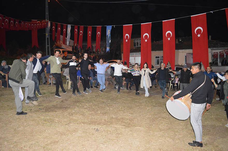 Selemelik köyü öyle bir cumhuriyet kutladı ki izlemeye doyamadık 10