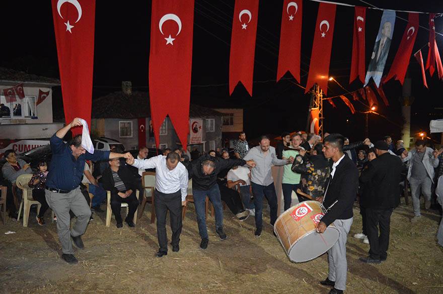 Selemelik köyü öyle bir cumhuriyet kutladı ki izlemeye doyamadık 11