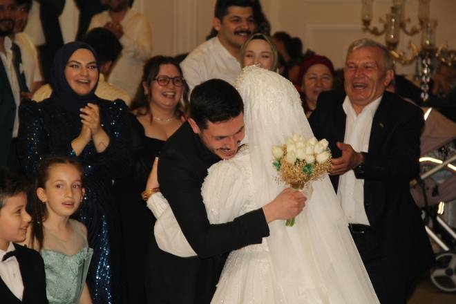 Merve&Rıfat Yıldız Mutluluk Dolu Yıllara Yelken Açtılar 56