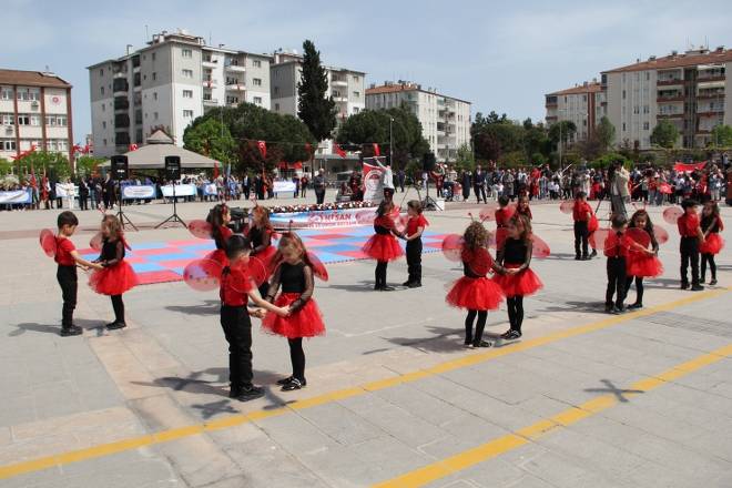 23 Nisan Coşkusu Bafra'da yaşandı 69