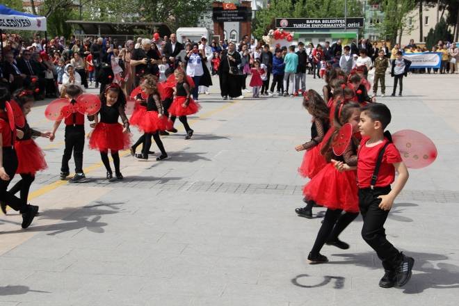 23 Nisan Coşkusu Bafra'da yaşandı 71