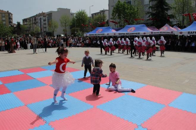 23 Nisan Coşkusu Bafra'da yaşandı 82