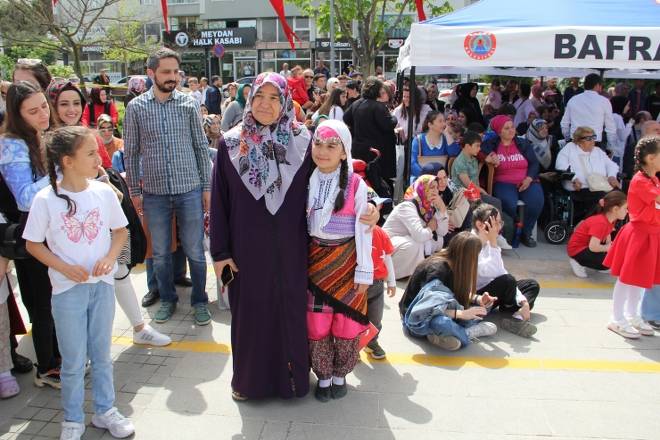 23 Nisan Coşkusu Bafra'da yaşandı 87