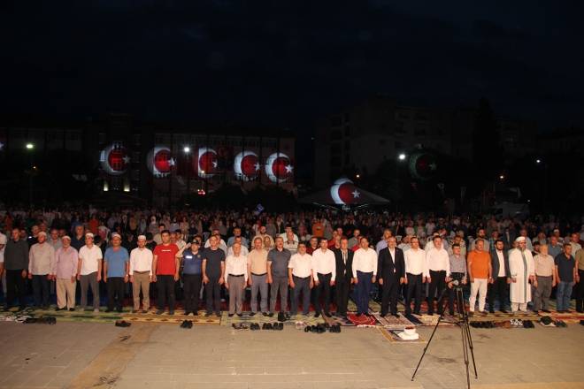 Bafra'da 15 Temmuz Kutlandı 45