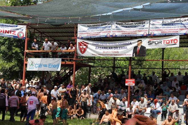 Dikmen Güreşlerine 25 bin kişi katıldı 107