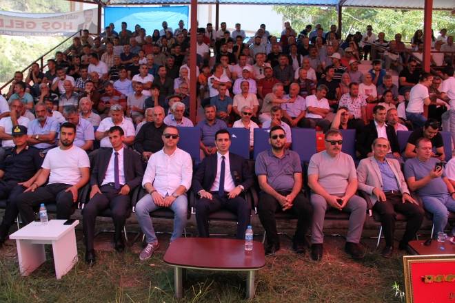 Dikmen Güreşlerine 25 bin kişi katıldı 120