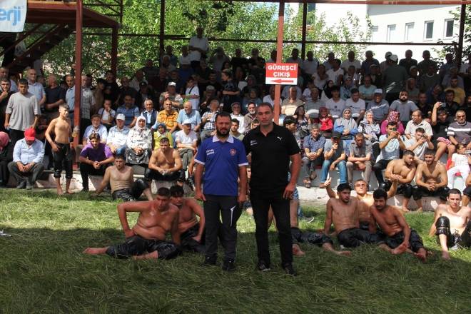 Dikmen Güreşlerine 25 bin kişi katıldı 135