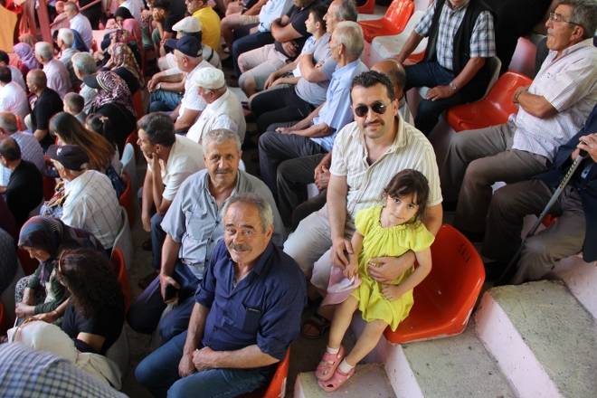 Dikmen Güreşlerine 25 bin kişi katıldı 141