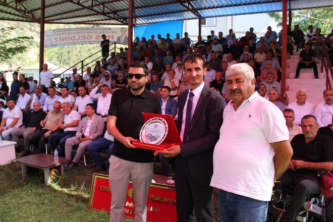Dikmen Güreşlerine 25 bin kişi katıldı 147