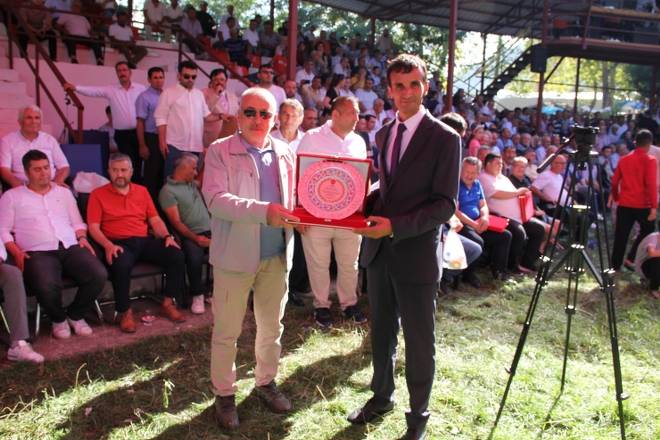 Dikmen Güreşlerine 25 bin kişi katıldı 172