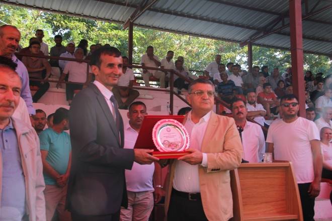 Dikmen Güreşlerine 25 bin kişi katıldı 179