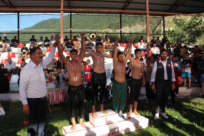 Dikmen Güreşlerine 25 bin kişi katıldı 188
