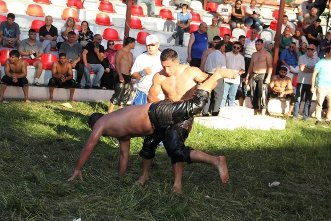 Dikmen Güreşlerine 25 bin kişi katıldı 194