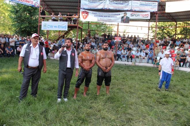 Dikmen Güreşlerine 25 bin kişi katıldı 195