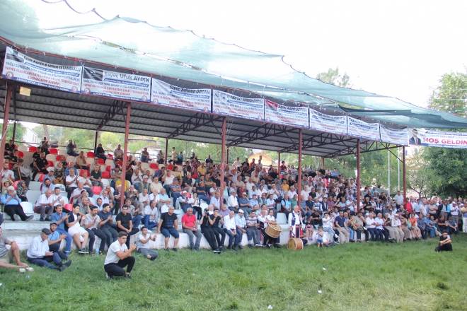 Dikmen Güreşlerine 25 bin kişi katıldı 205