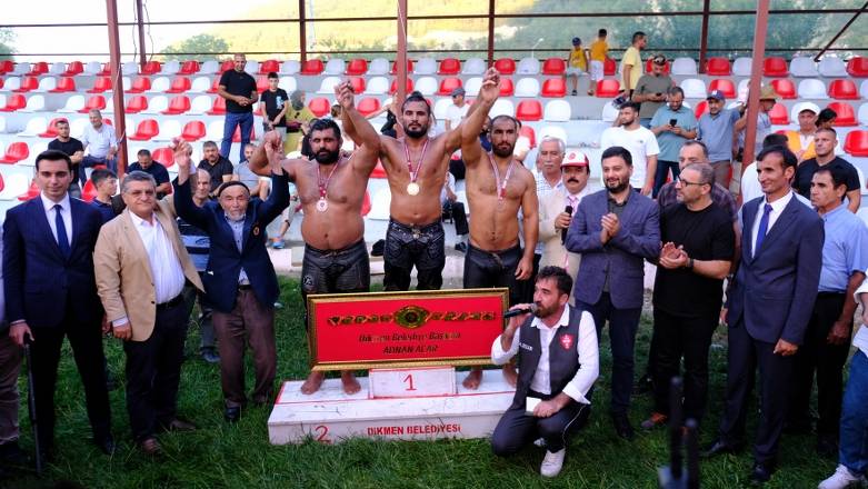 Dikmen Güreşlerine 25 bin kişi katıldı 23