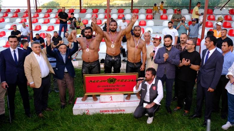 Dikmen Güreşlerine 25 bin kişi katıldı 24