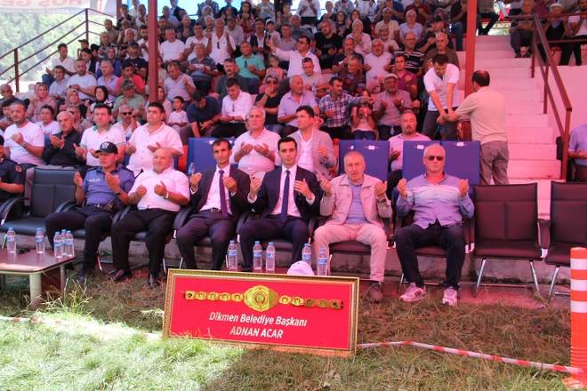 Dikmen Güreşlerine 25 bin kişi katıldı 76